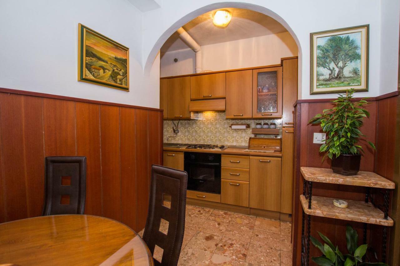 Apartment Cherie Trogir Eksteriør billede